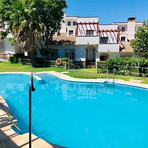 https://las-lagunetas-de-cdiz.hotelsincadiz.net